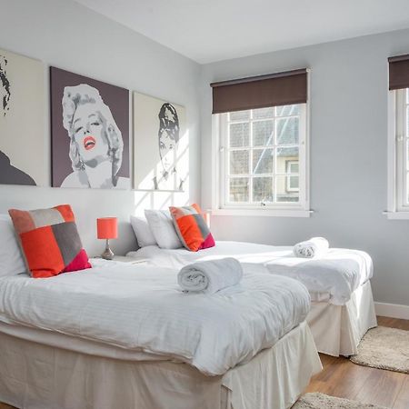 Royal Mile Modern Apartment Edinburgh Exterior photo