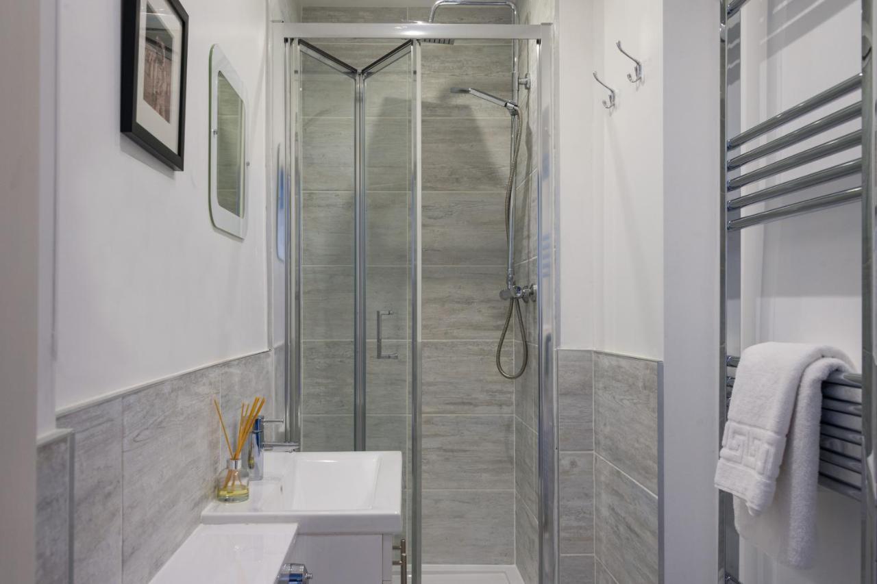 Royal Mile Modern Apartment Edinburgh Exterior photo