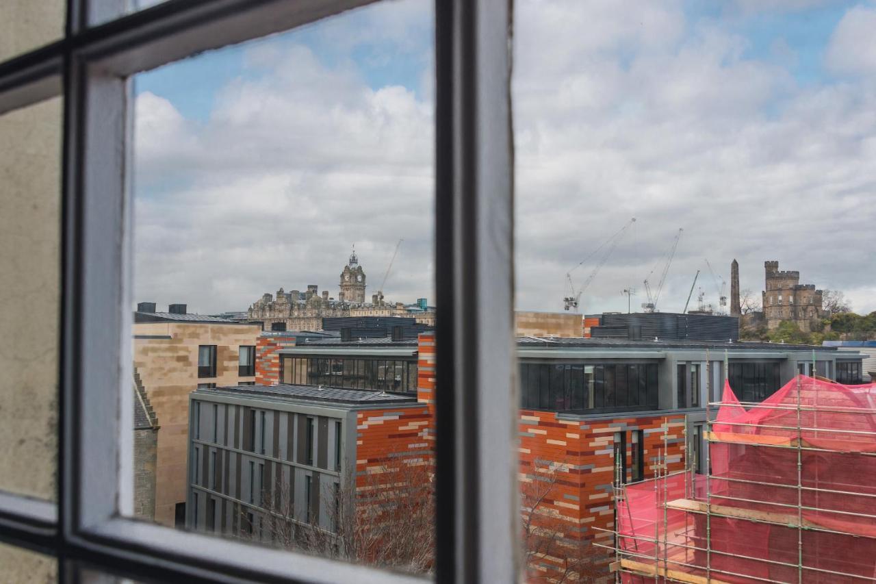 Royal Mile Modern Apartment Edinburgh Exterior photo